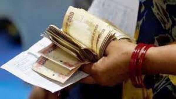 नोटबंदी के फायदों पर छह साल बाद भी जारी है बहस
