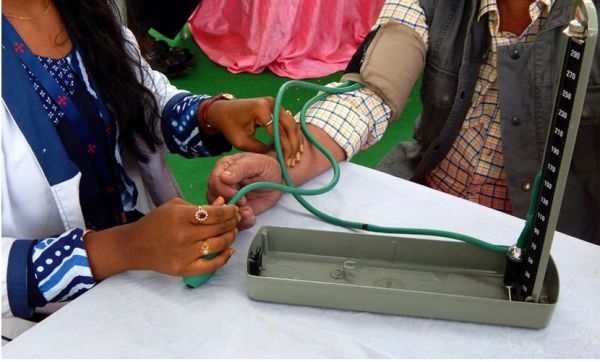 डॉक्टरी को ठगी का धंधा न बनाएँ