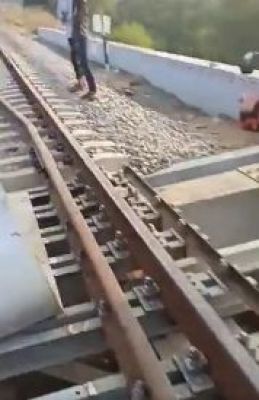 उदयपुर-अहमदाबाद रेलवे लाइन को उड़ाने की कोशिश, ब्लास्ट के बाद ट्रैक क्षतिग्रस्त
