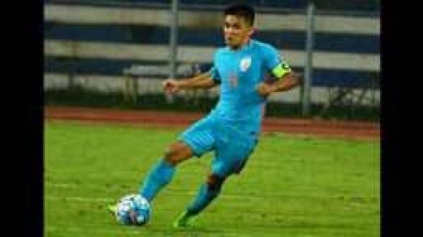 ईरान की फ़ुटबॉल टीम के कप्तान ने कहा - ठीक नहीं हैं उनके मुल्क़ में हालात