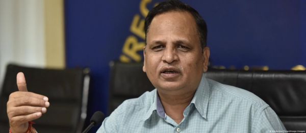 आम कैदियों को भी मिल पाती हैं सत्येंद्र जैन जैसी सुविधाएं?