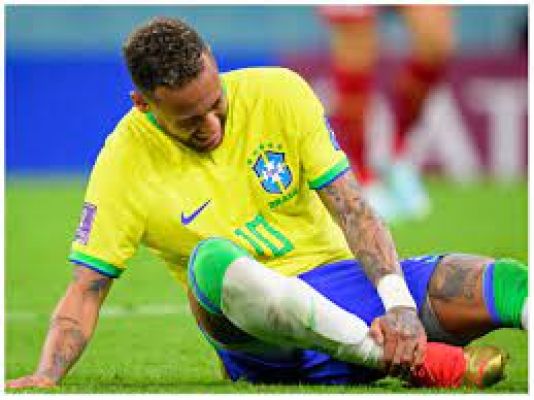 विश्व कप में नेमार का टखना चोटिल
