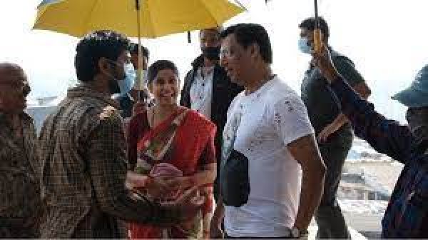 'इंडिया लॉकडाउन': बंद देश में क़ैद ज़िंदगियों की 'कैमरा देखी' दास्तां