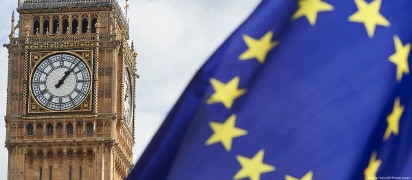 ब्रिटेन : अर्थव्यवस्था पर छाया है ब्रेक्जिट का साया