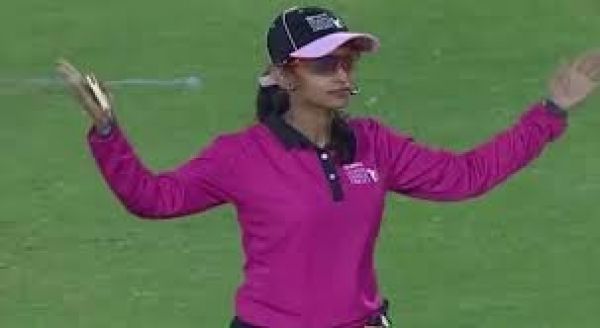 भारतीय क्रिकेट की नई पहल: रणजी ट्रॉफी में नजर आएंगी तीन महिला अंपायर