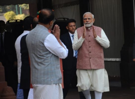 पीएम मोदी ने सभी राजनीतिक दलों से सदन सुचारू ढंग से चलाने की अपील की
