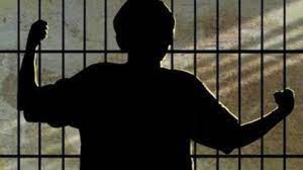 यूक्रेन युद्ध के बीच रूस और अमेरिका ने रिहा किए एक दूसरे के क़ैदी