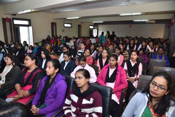 सीवीआरयू में व्यक्तित्व विकास और राष्ट्र निर्माण पर कार्यशाला