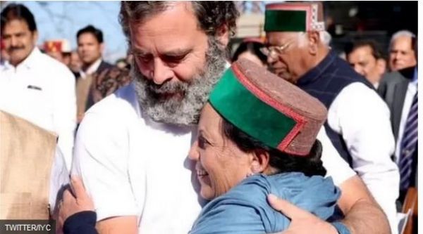 वीरभद्र की पत्नी प्रतिभा सिंह क्यों नहीं बनीं मुख्यमंत्री