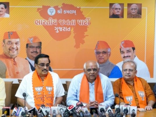 पीएम मोदी ने गुजरात की जीत का श्रेय सीआर पाटिल को दिया