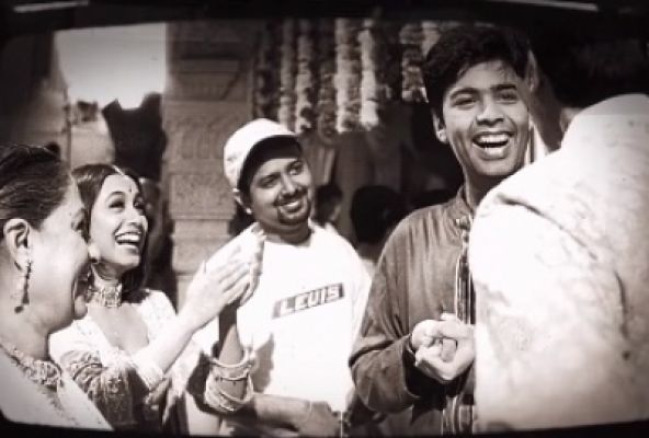 'कभी खुशी कभी गम' के 21 साल पूरे होने का जश्न मना रहे करण जौहर