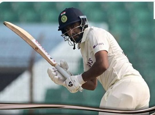 भारत ने बांग्लादेश के खिलाफ़ पहली पारी में बनाए 404 रन