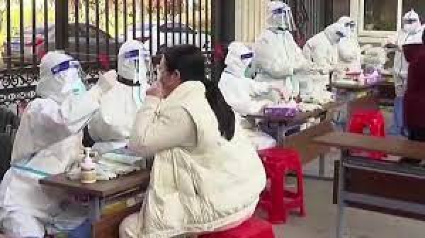 चीन: तीन माह में कोरोना की तीन लहर की आशंका, शंघाई के स्कूलों को बंद रखने के निर्देश