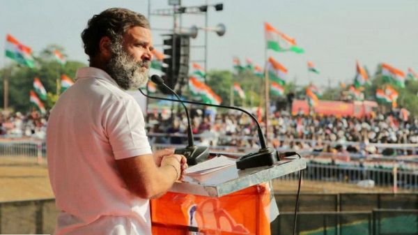 राहुल गांधी की अंग्रेजी-भक्ति ?