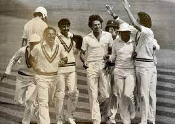 वसीम अकरम से किसने जूते और कपड़े साफ़ करवाए, कई राज़ खुलने के दावे