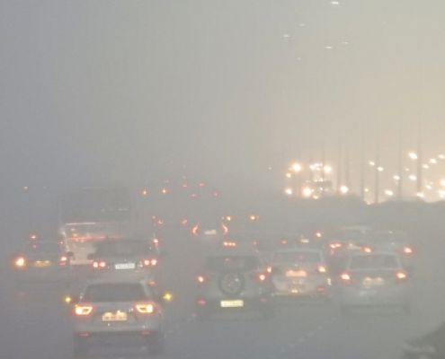 ठंड और कोहरे के साथ हुई दिल्लीवासियों की सुबह