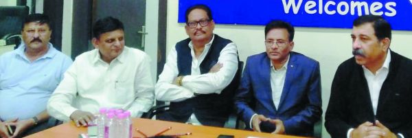 संसदीय कमेटी ने ई-कॉमर्स को प्रतिस्पर्धा  विरोधी बताया, सरकार करे कार्रवाई-कैट