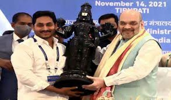 आंध्र प्रदेश के मुख्यमंत्री रेड्डी ने गृह मंत्री अमित शाह से की मुलाकात