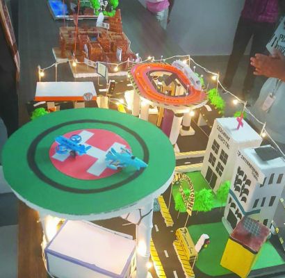 जेपी इंटरनेशनल में विविधता में एकता हिन्द की विशेषता विंटर कार्निवल ज्यूकबॉक्स आयोजित