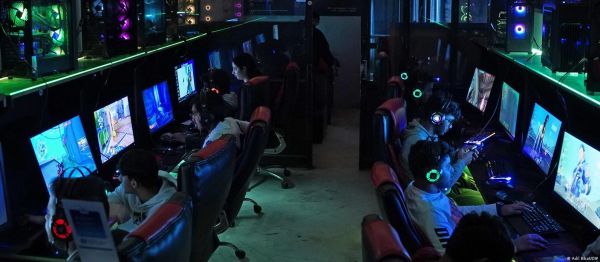 भारत में ऑनलाइन गेमिंग की वजह से बढ़ रही जुए की लत