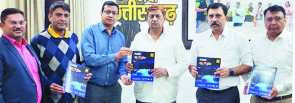 सरकार के कार्य-नीतियों की प्रशंसा करते राडा ने परिवहन मंत्री को ऑटोएक्सपो में किया आमंत्रित