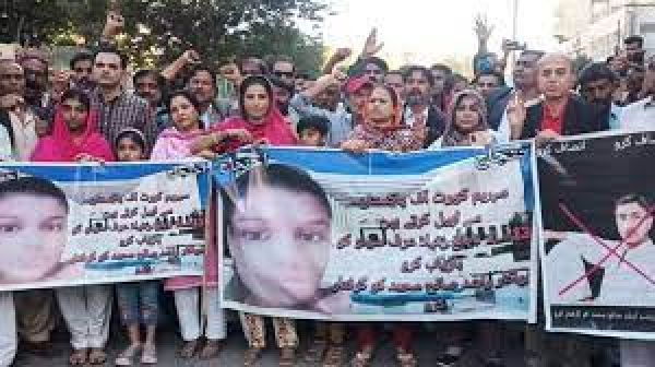 पाकिस्तान: नाबालिग़ हिंदू लड़की का 'जबरन धर्म परिवर्तन', परिवार की कोर्ट से गुहार