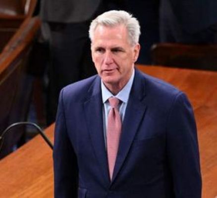 अमेरिका: रिपब्लिकन पार्टी के केविन मैकार्थी 15वें राउंड की वोटिंग के बाद प्रतिनिधि सभा के स्पीकर चुने गए