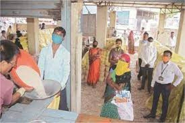 मुफ्त अनाज वितरण योजना से कई राज्यों में आय समानता घटी