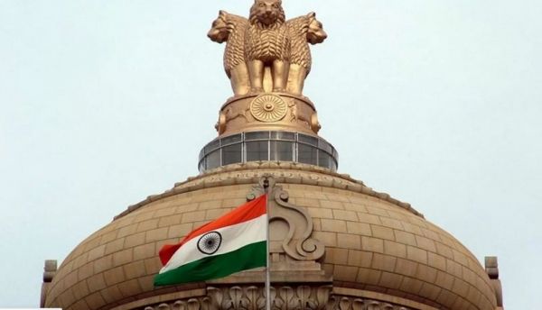 संविधान ब्रह्मवाक्य नहीं है