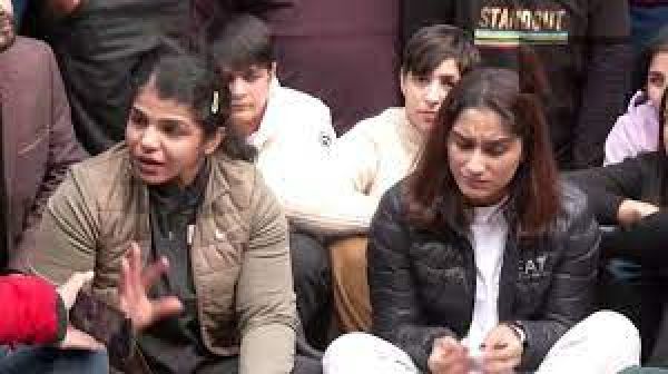 महिला कुश्ती खिलाड़ियों ने लगाए भारतीय कुश्ती महासंघ के अध्यक्ष पर यौन उत्पीड़न के आरोप