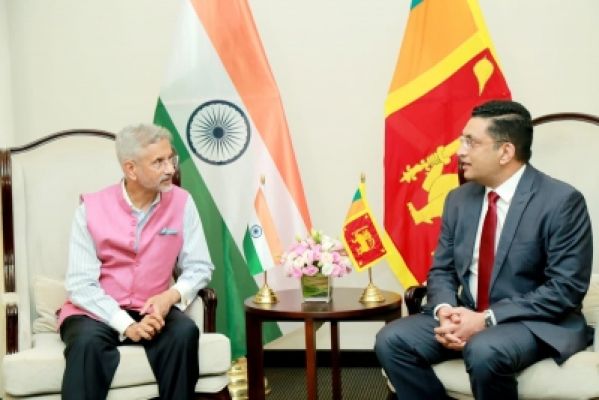 भारत ने श्रीलंका में निवेश बढ़ाने का किया वादा