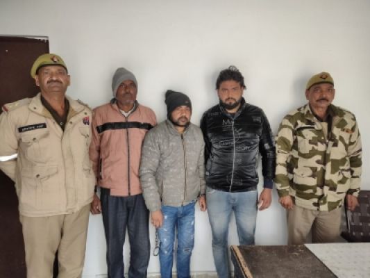 बेटे के साथ मिलकर बाप ने अपनी गर्लफ्रेंड की हत्या की, गिरफ्तार