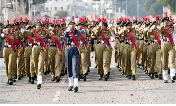 हम गणतंत्र दिवस कैसे मनाएं?