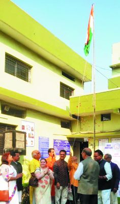 अग्रसेन महाविद्यालय में हुआ झंडावंदन