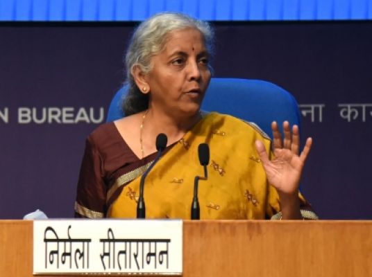 22 करोड़ लोगों को मिल रहा आयुष्मान भारत योजना का लाभ : सर्वेक्षण