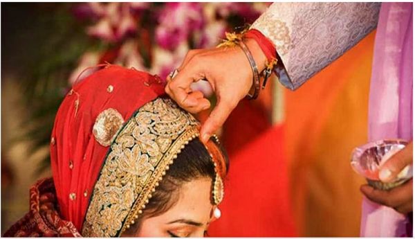 कम उम्र की शादियों का नुकसान