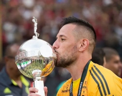 ब्राजील के पूर्व गोलकीपर डिएगो अल्वेस सेल्टा विगो से जुड़े 