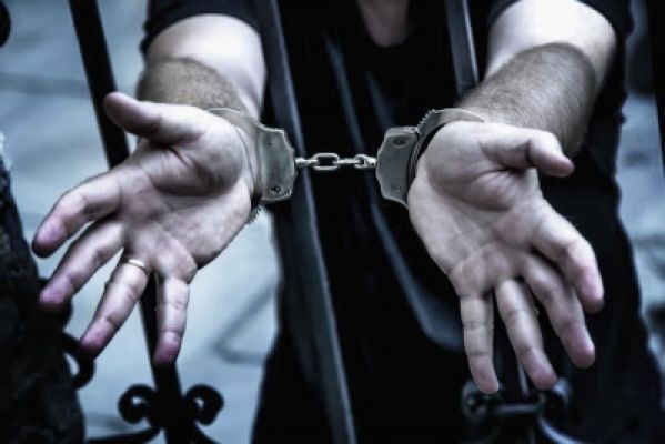 यूपी : फर्जी शादी के बाद लोगों को लूटने वाले गैंग का भंडाफोड़, 4 गिरफ्तार