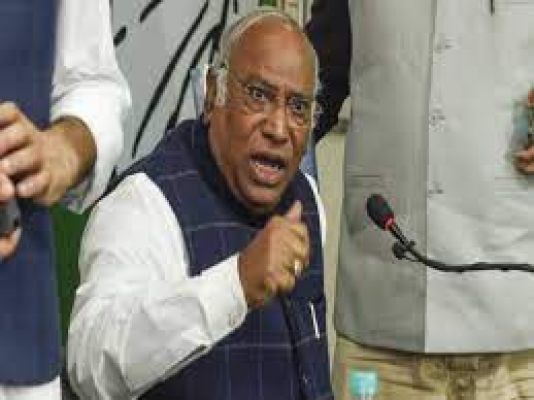 कार्यवाही से अपने संबोधन के कुछ हिस्से हटाए जाने पर रास में खरगे ने जताई आपत्ति