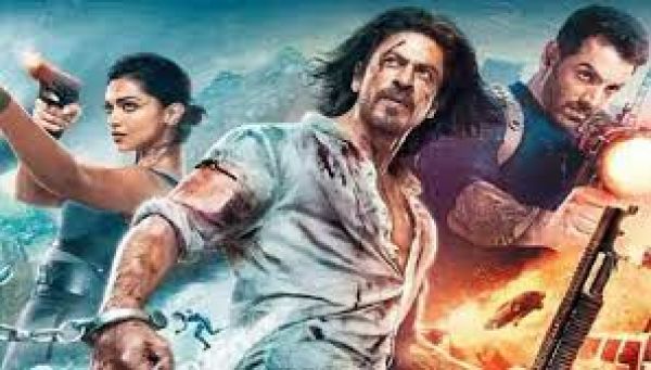 ‘पठान’ ने दुनियाभर के बॉक्स ऑफिस पर 900 करोड़ रुपये की कमाई की
