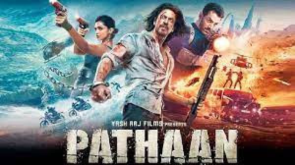 शाहरुख़ की फ़िल्म 'पठान' की रफ़्तार पड़ी धीमी, पर बना एक बड़ा रिकॉर्ड