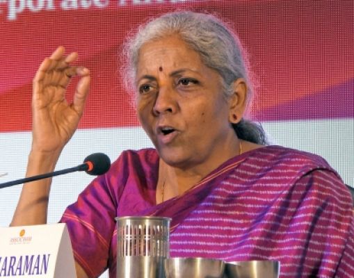 मनरेगा के लिए धन आवंटन कम नहीं हुआ है : सीतारमण
