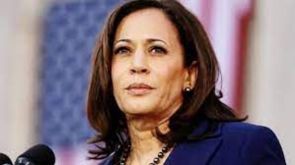 कमला हैरिस का आरोप, रूस ने किए मानवता के ख़िलाफ़ गंभीर अपराध