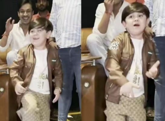शाहरुख की 'पठान' देखने के लिए अब्दु रोजि़क ने बुक किया पूरा थिएटर