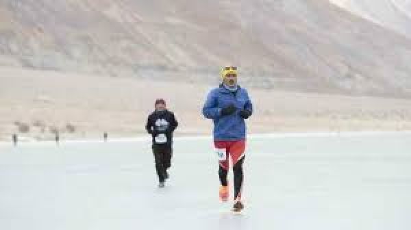 लद्दाख ने जमी हुई झील पर हाफ मैराथन कराके गिनीज विश्व रिकॉर्ड बनाया