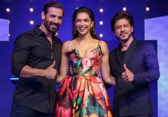 फिल्म 'पठान' ने दुनियाभर में की 1000 करोड़ की कमाई 