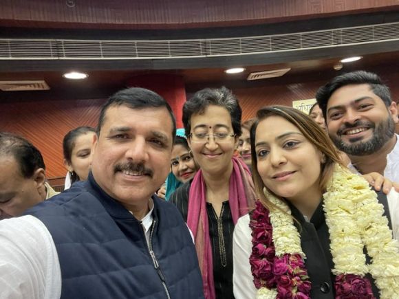 आप की शैली ओबेरॉय बनी दिल्ली की नई मेयर