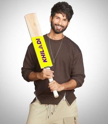 शाहिद कपूर का खिलाड़ी डॉट कॉम के कैंपेन शूट में शानदार प्रदर्शन