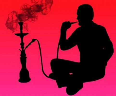 हाईकोर्ट के दखल के बाद यूपी में फिर से खुल सकते हैं हुक्का बार