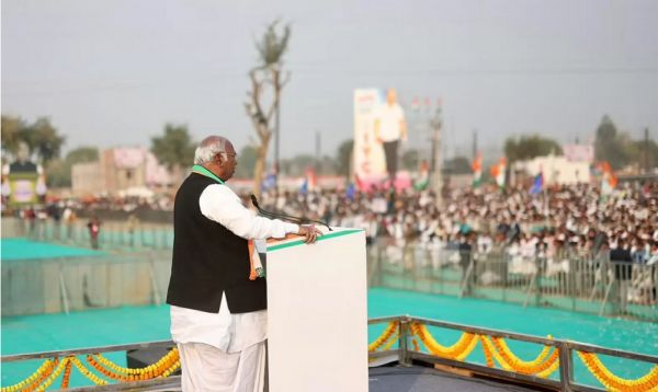 भाग्य के भरोसे झूलता विपक्ष